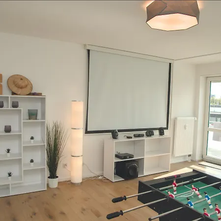 4 Schlafzimmer I Balkon I Fuer 5 Personen Nahe Uni & City Center * أولم